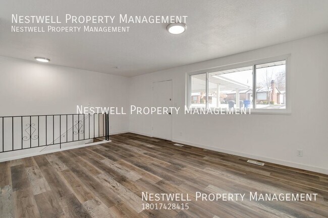 Foto del edificio - Remodeled 2-bed Duplex in Holladay