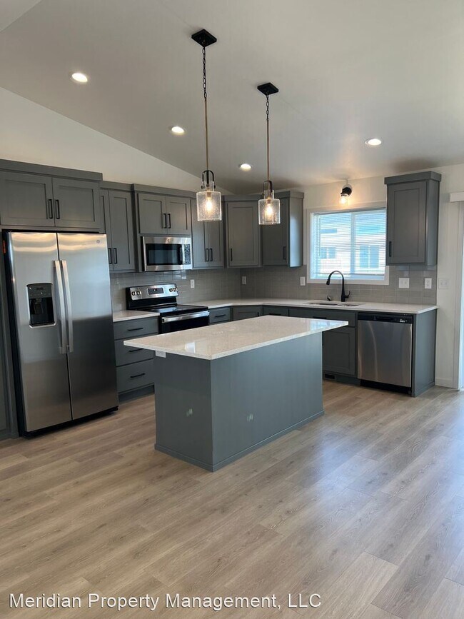 Foto del edificio - 4 br, 3 bath House - 6035 8th St W