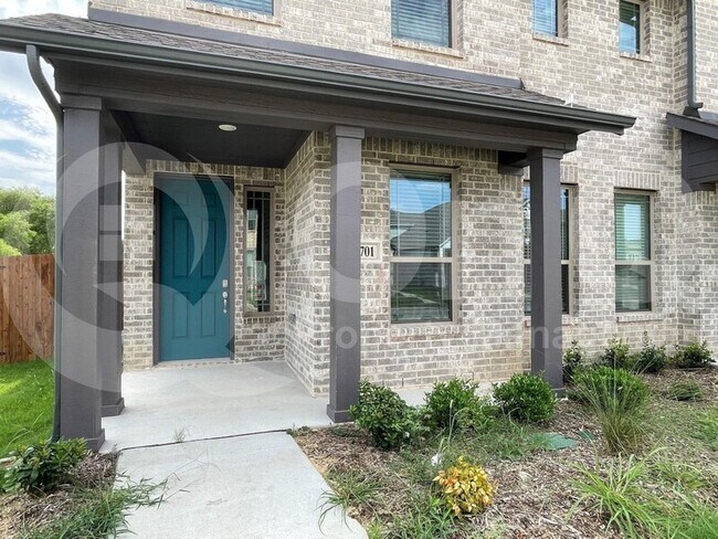 Building Photo - 6701 Glimfeather Dr