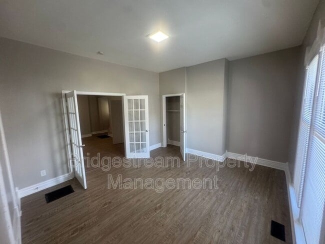 Building Photo - 61 S Torrence St