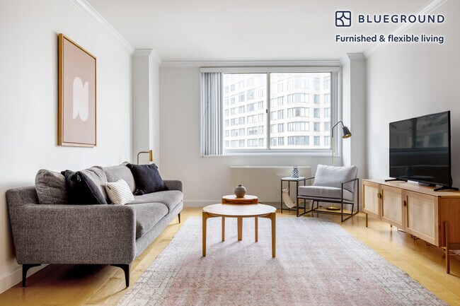 Building Photo - 60 W 66th St