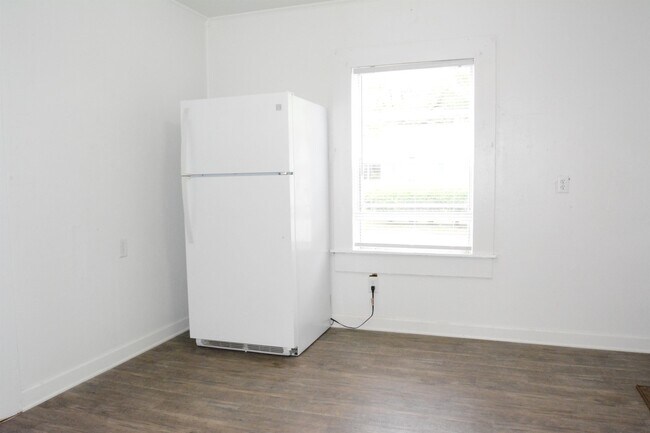 Foto del edificio - 660 Summerville St
