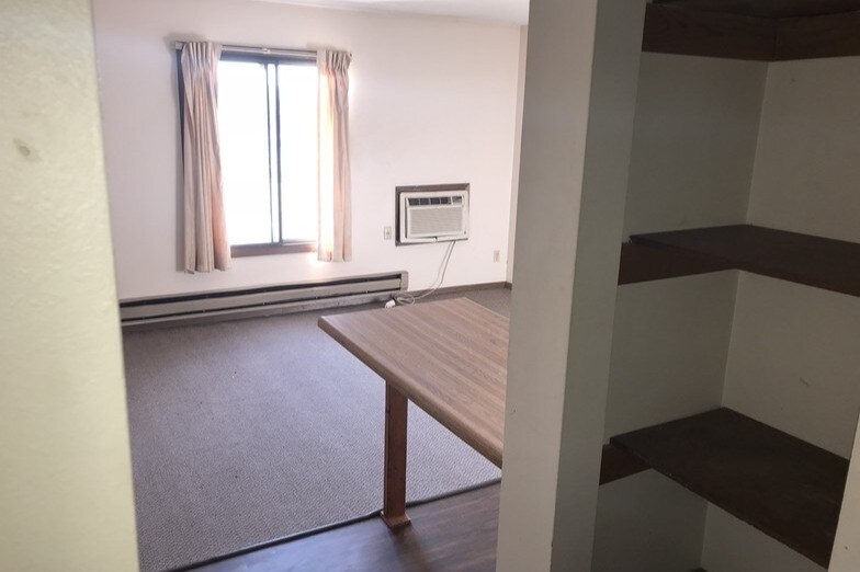 114 2nd Ave N Unit 11, Onalaska, WI 54650 Apartments in Onalaska, WI