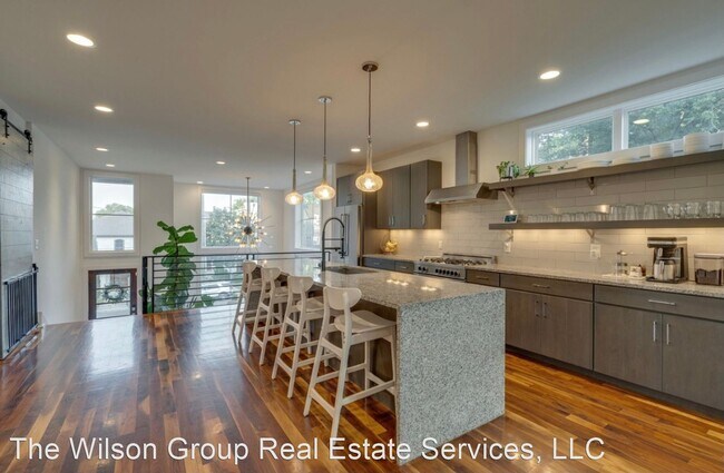 Foto del edificio - 4 br, 4 bath House - 2217B 11th Avenue South