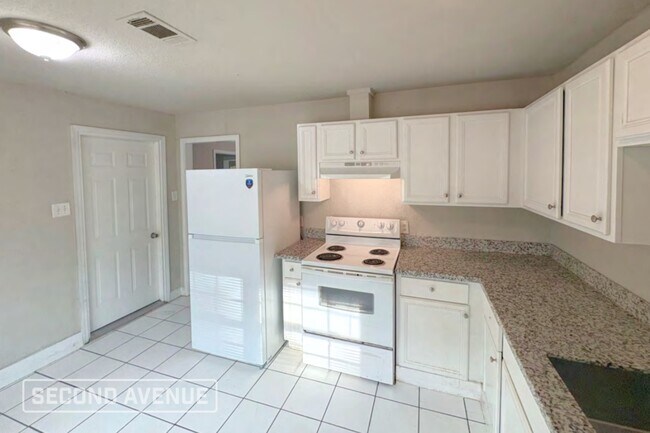 Foto del edificio - 10310 Buffum St