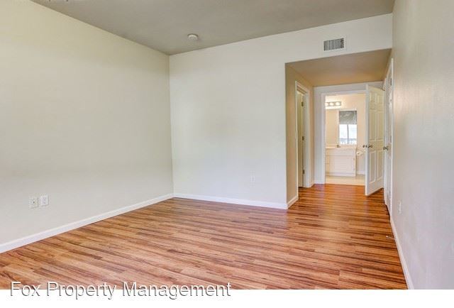 Building Photo - 1128 Opal St