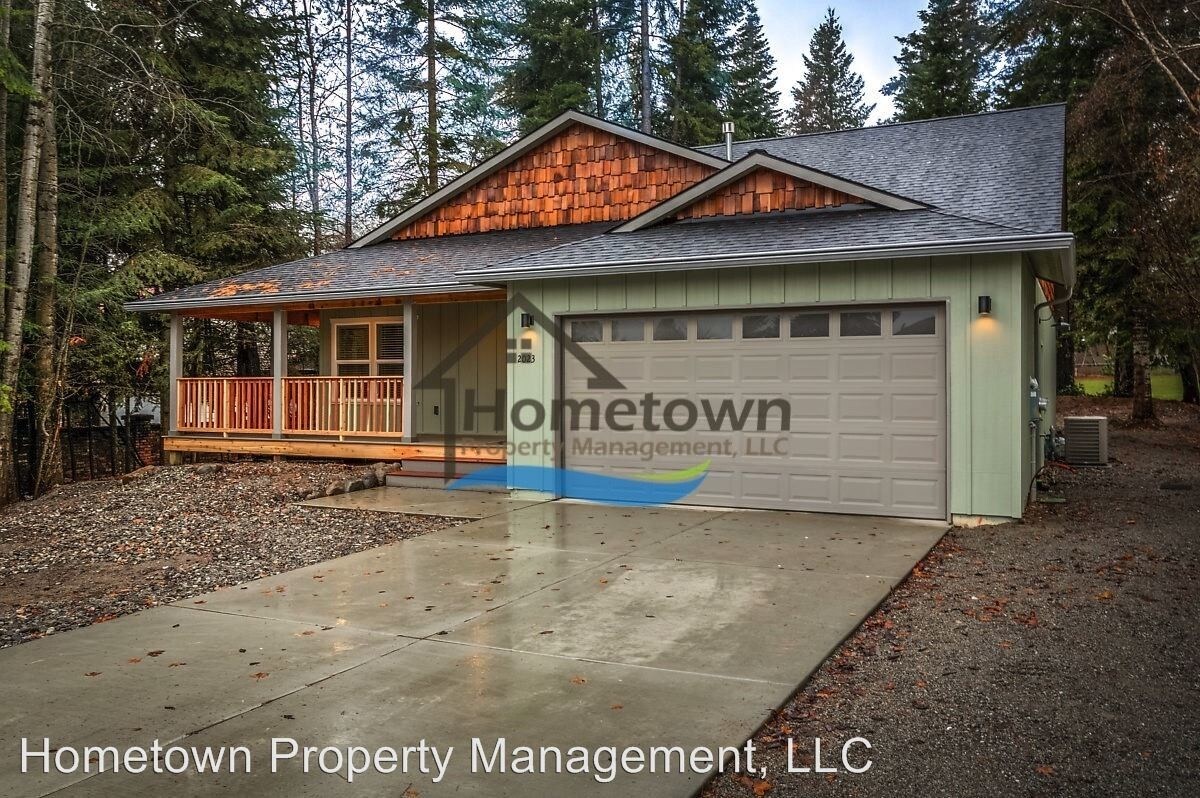 4 br, 3.5 bath House 2023 E Avon Cir House Rental in Hayden, ID
