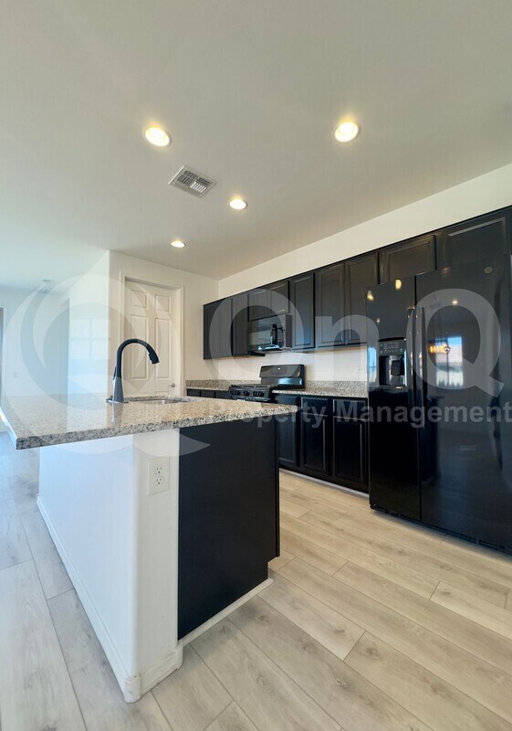 Building Photo - 11941 Ryscott Cir