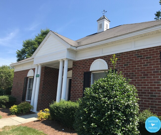 Foto del edificio - 882 Saratoga Dr