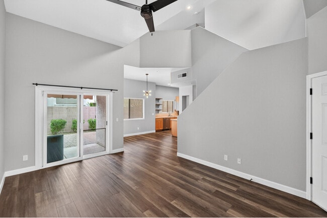 Foto del edificio - 8105 W Beck Ln