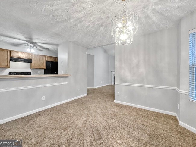 Foto del edificio - 400 Crestfield Cir