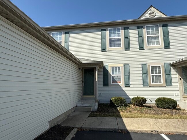 Foto del edificio - 2 Bedroom, 1 Bath Condo in Blacklick