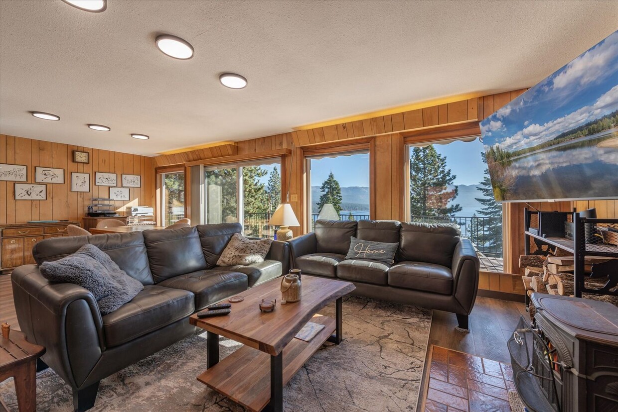 Foto principal - Fully Furnished 2 bed, 2 bath Ski Lease