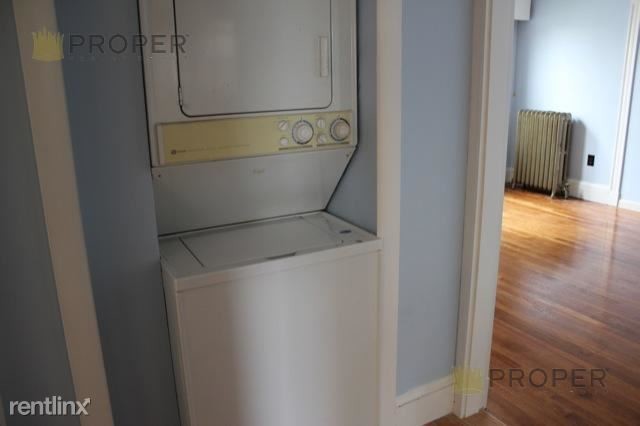 Foto del edificio - 3 br, 1 bath Apartment - 200 Lake St # 1