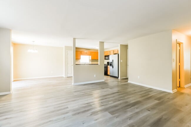 Foto del edificio - 4768 Beach Club Dr
