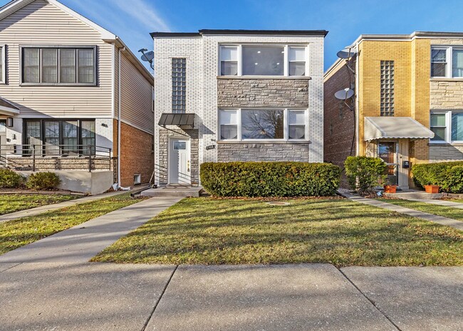 Foto del edificio - 7508 W Devon Ave