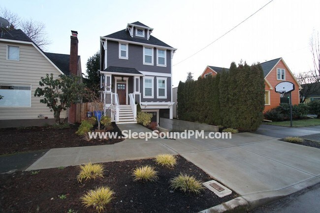 Foto del edificio - Sleek Modern ADU in Richmond Neighborhood