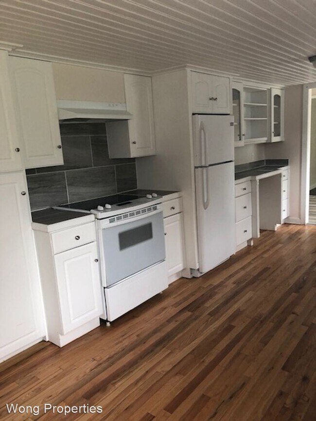 Building Photo - 4 br, 3.5 bath House - 8921 W Radcliff Pla...