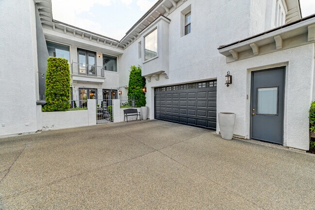 Foto del edificio - 10212 Stone Briar Ct
