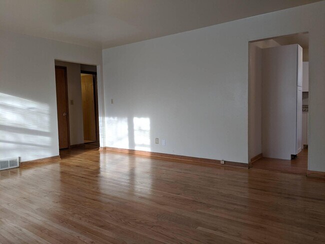 Foto del edificio - 5846 N 83rd St