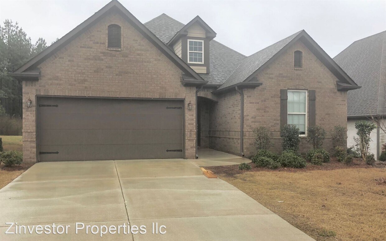 Foto principal - 4 br, 2 bath House - 1006 Pine Valley Drive