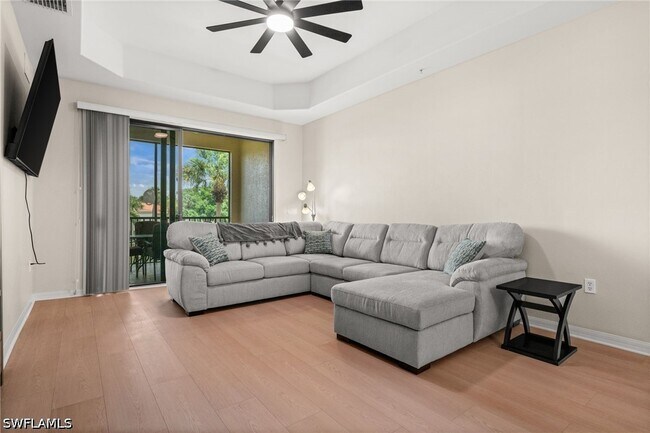 Building Photo - 15121 Laguna Dr