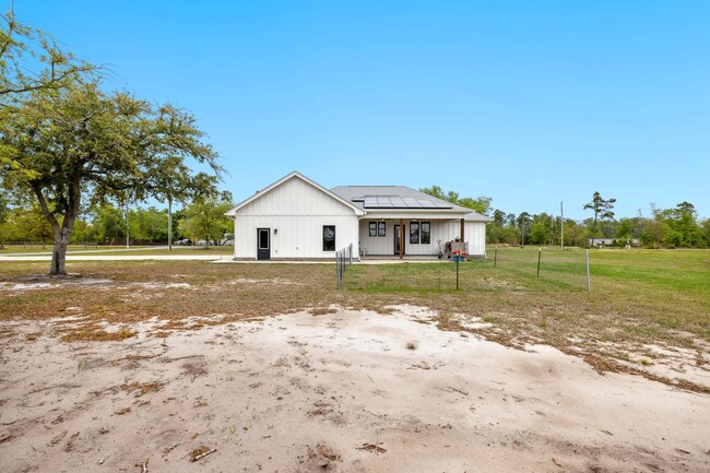 Building Photo - 3600 Long Rd