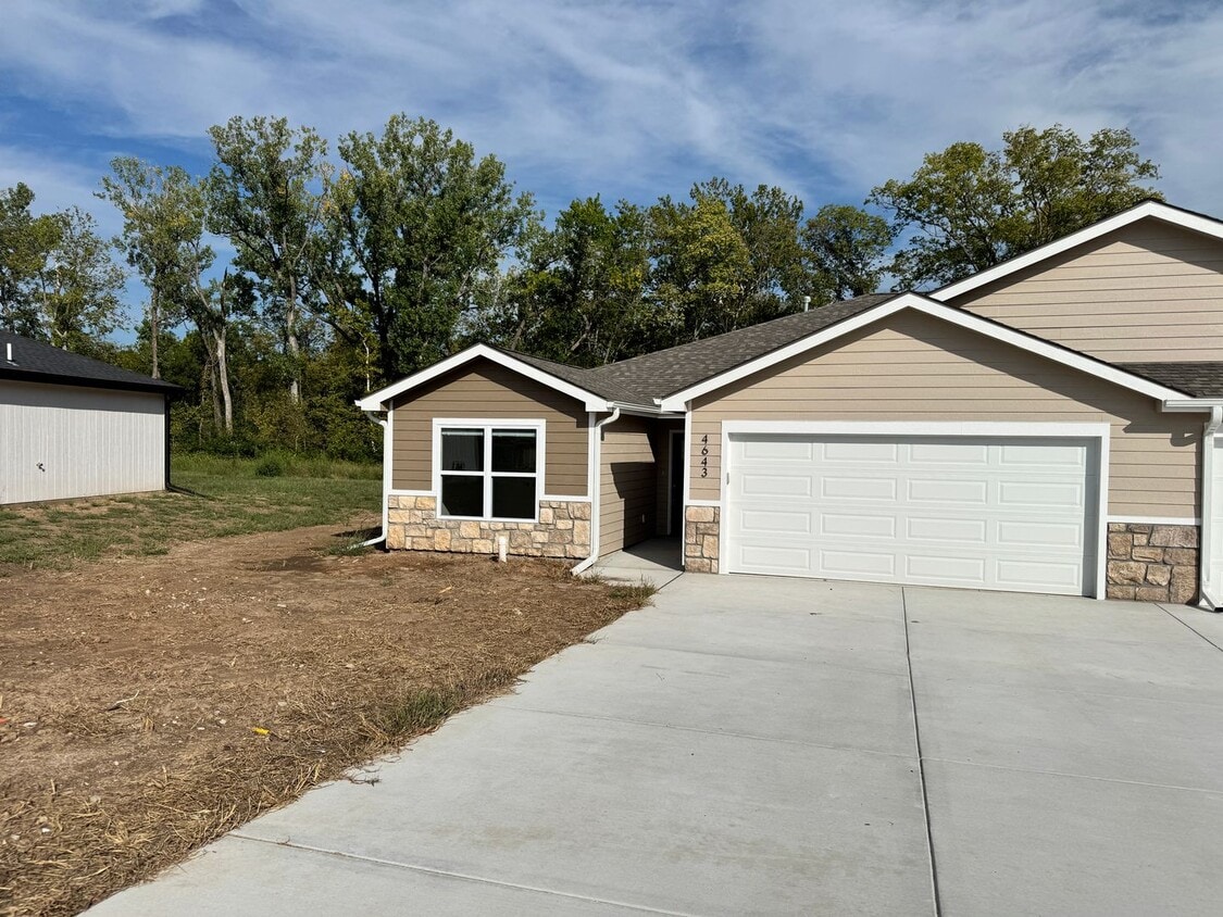 Primary Photo - BRAND NEW 3-bedroom Duplex in Irvine Acres!