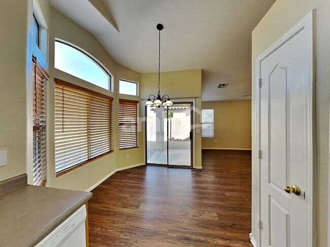 Foto del edificio - 11454 E Persimmon Ave