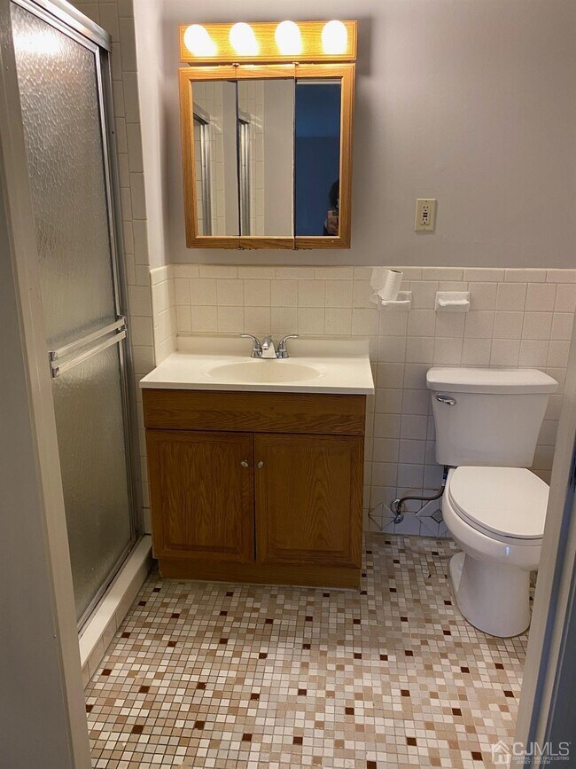 Foto del edificio - 110 Sharon Garden Ct