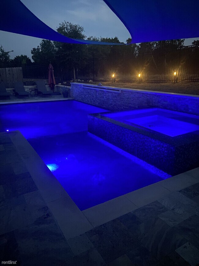 Foto del edificio - 5 br, 4 bath House - 654 Dayridge Dr