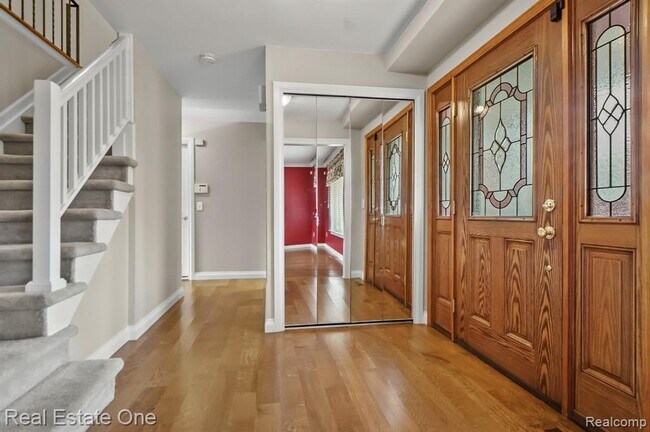 Foto del edificio - 4147 Greensboro Dr