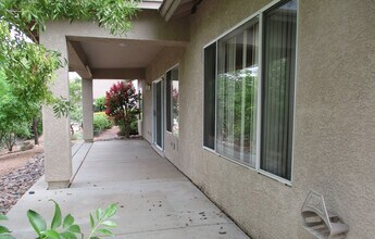 Building Photo - 255 S Cottonwood Ranch Rd