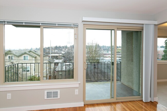 Building Photo - 116 Florentia St