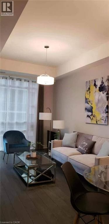 Building Photo - 150 Main St W