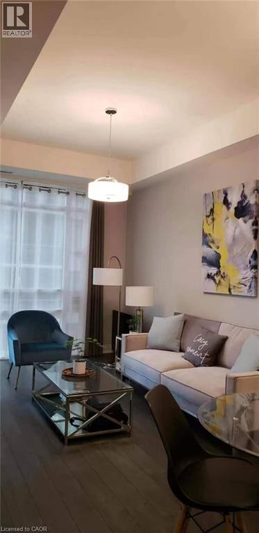 Photo du bâtiment - 150 Main St W