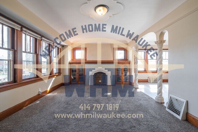 Building Photo - COMING SOON Welcome Home to this Charming ...