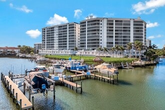 Building Photo - 400 Flagship Dr