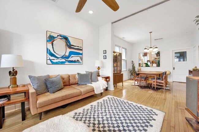 Foto del edificio - 1918 S Albany Ave