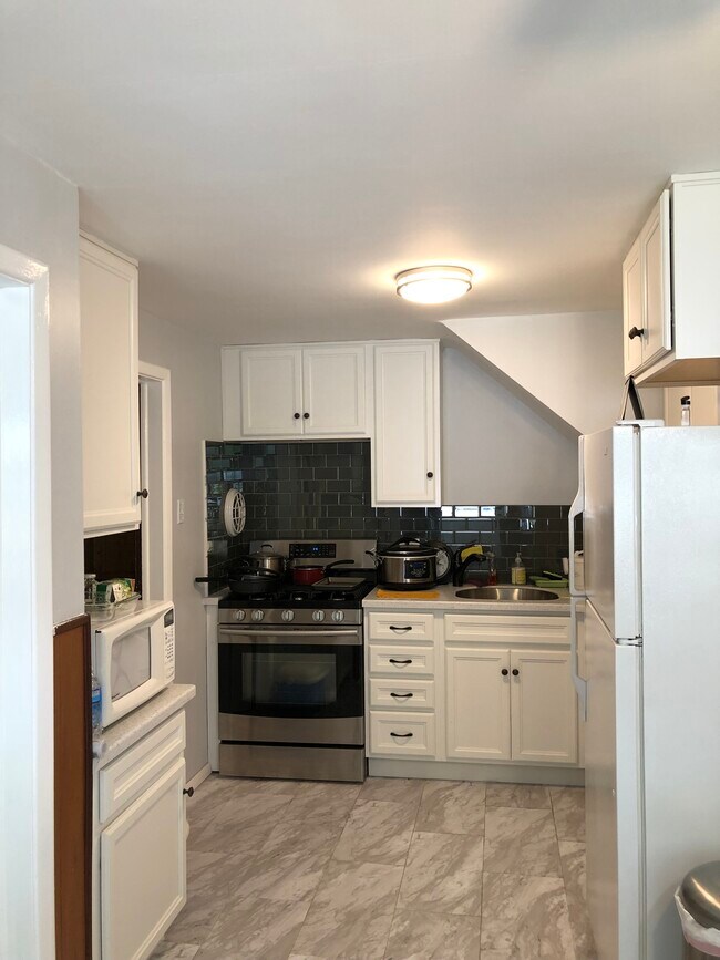Kitchen - 141 Wiltshire Rd