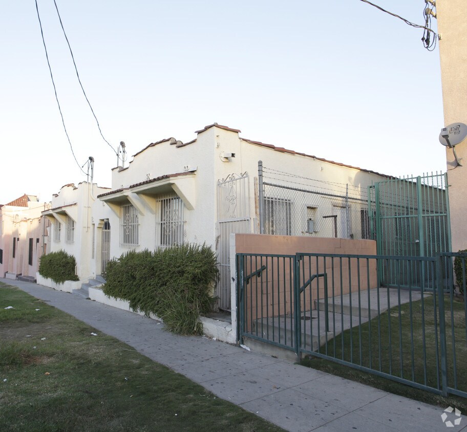 Foto del edificio - 4149-4153 1/2 Monroe St