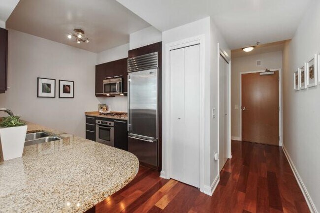 Building Photo - 1 bedroom in San Francisco CA 94105