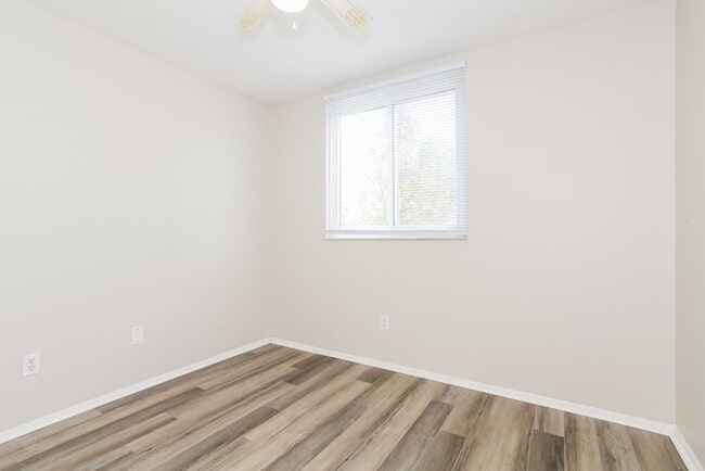 Building Photo - 2961 Spruceway Dr