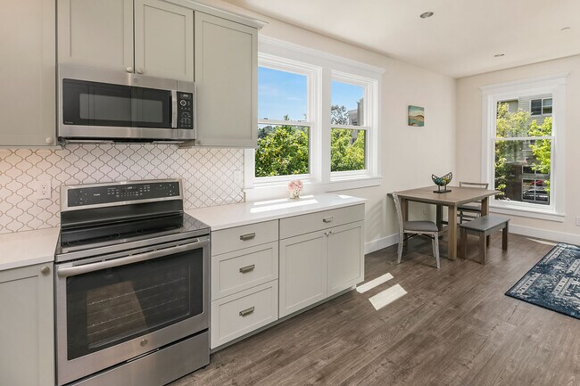 Foto del edificio - 5414 Delridge Way SW