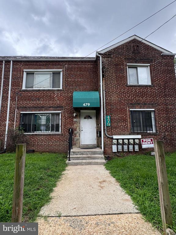 Foto principal - 479 Orange St SE