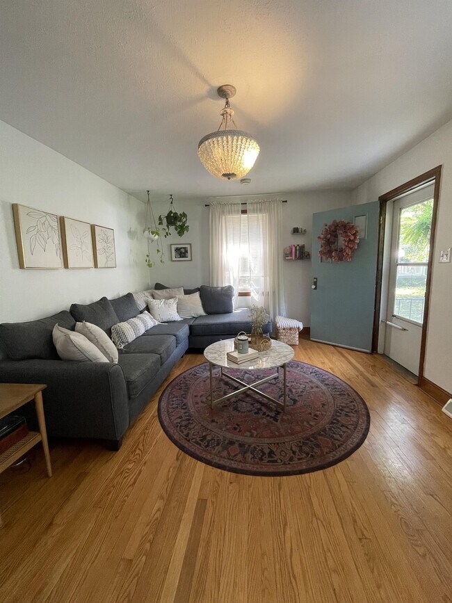 Foto del edificio - 185 Williams Rd