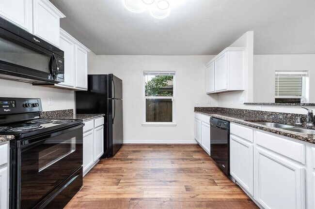 Foto del edificio - 17327 Osprey Forest Dr