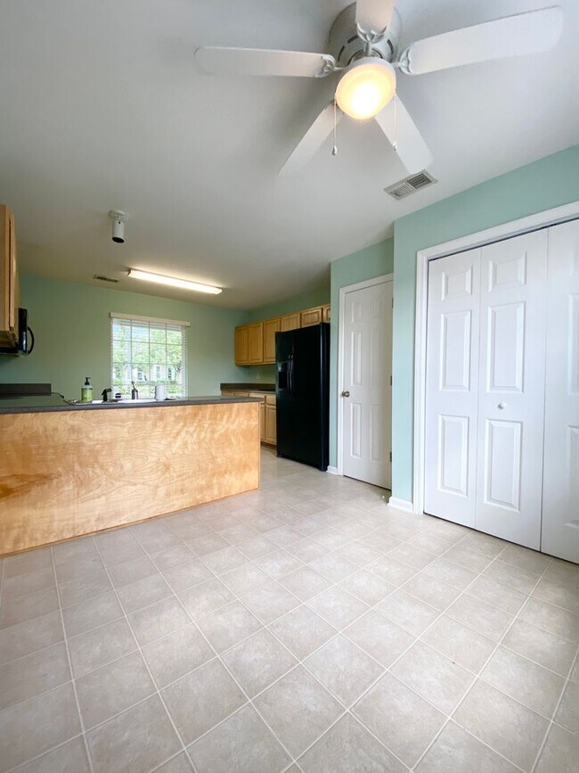 Foto del edificio - Beautiful 3 Bed 2.5 Bath House