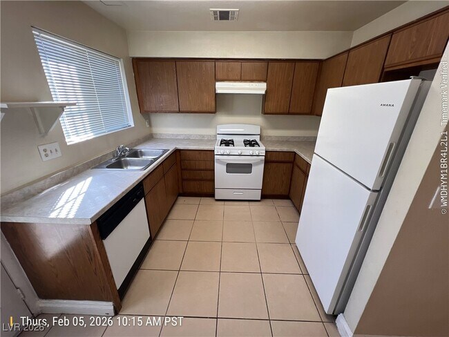 Foto del edificio - 3810 Terrazzo Ave