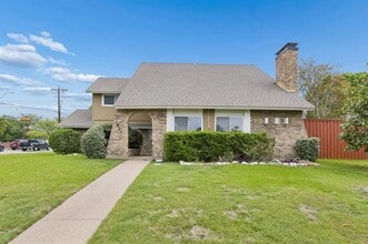 Building Photo - 1801 Hanover Dr